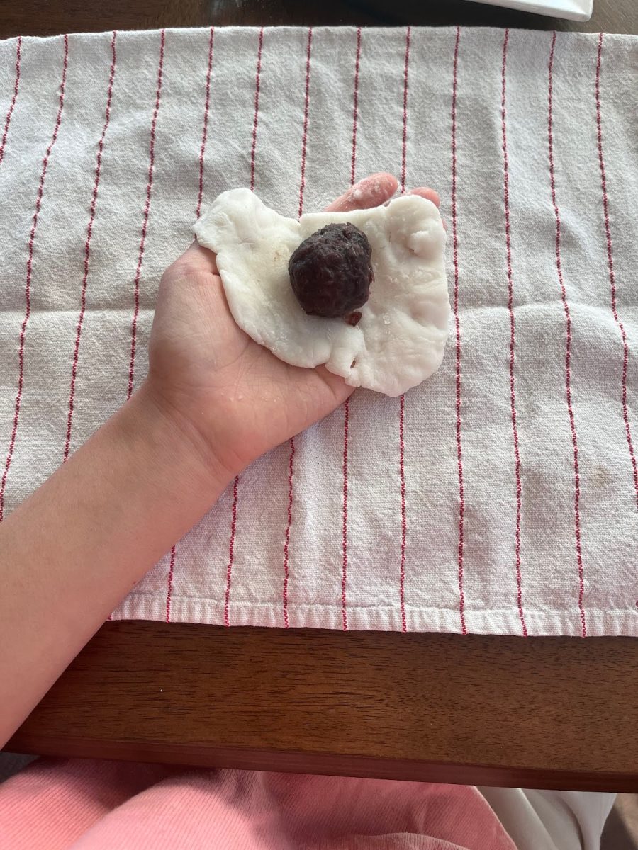 Step 6: Finish the ichigo daifuku.