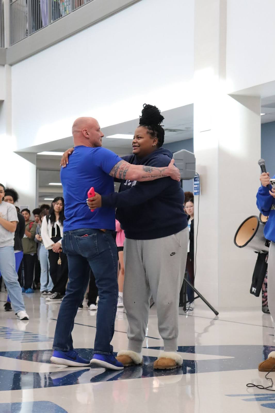 Mavericks honor Officer Walls with retirement send-off