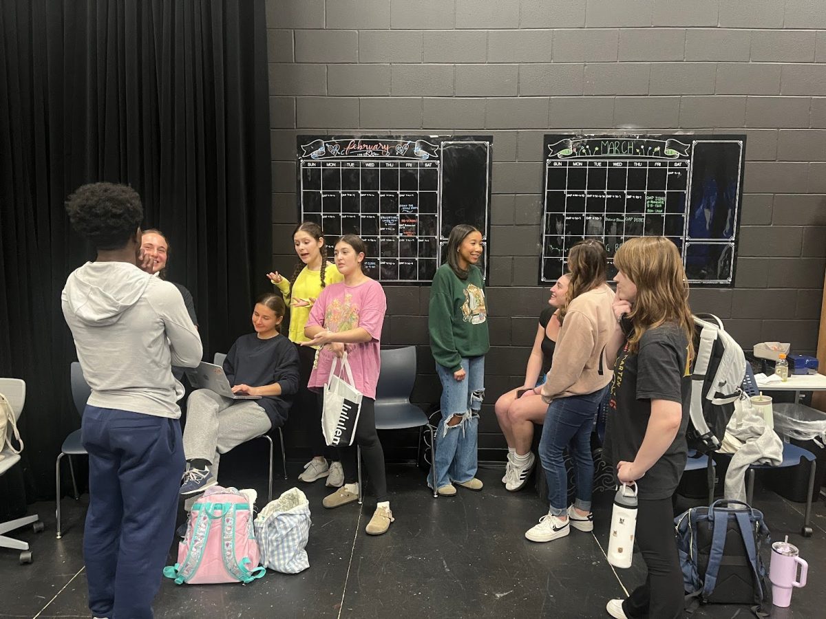 Christian Lyons, Madi Mintz, Erin Webb, Lauren Bazan, Hayden Norman, Saniya Allen, Emily Leach, Faith Quave, and Whitney Wagstaff discuss their goals for this One-Act-Play season.