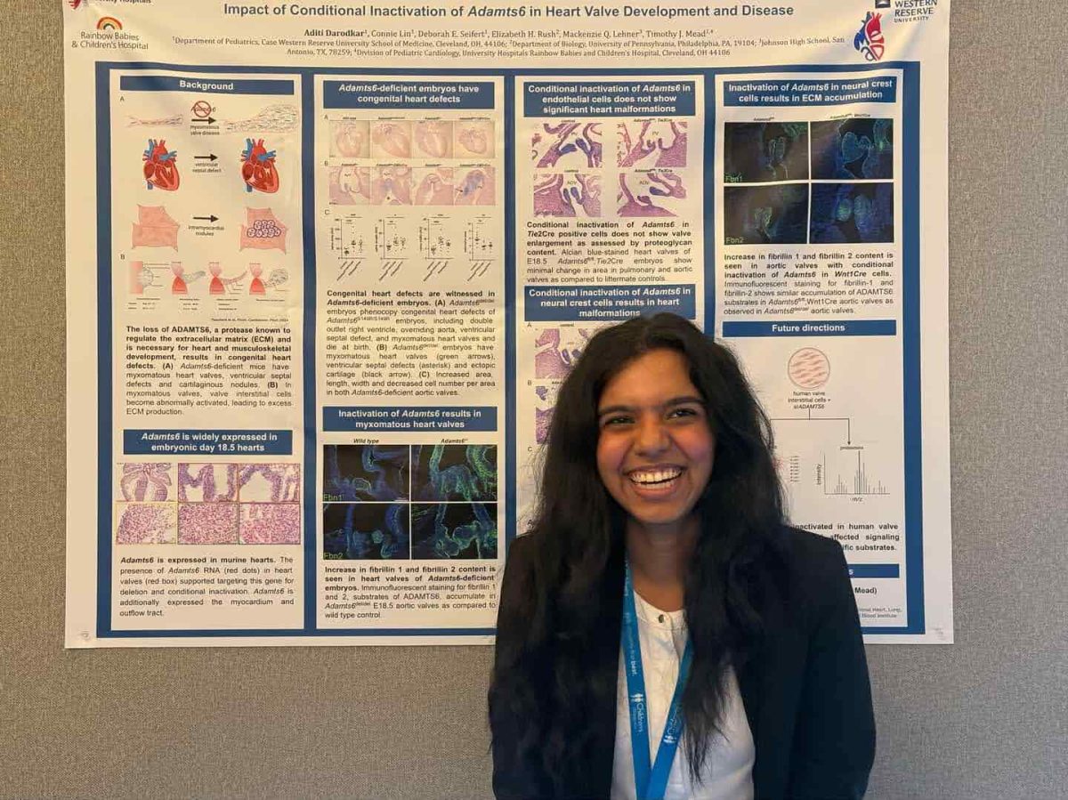 Aditi Darodkar presents her research poster at CWRU.