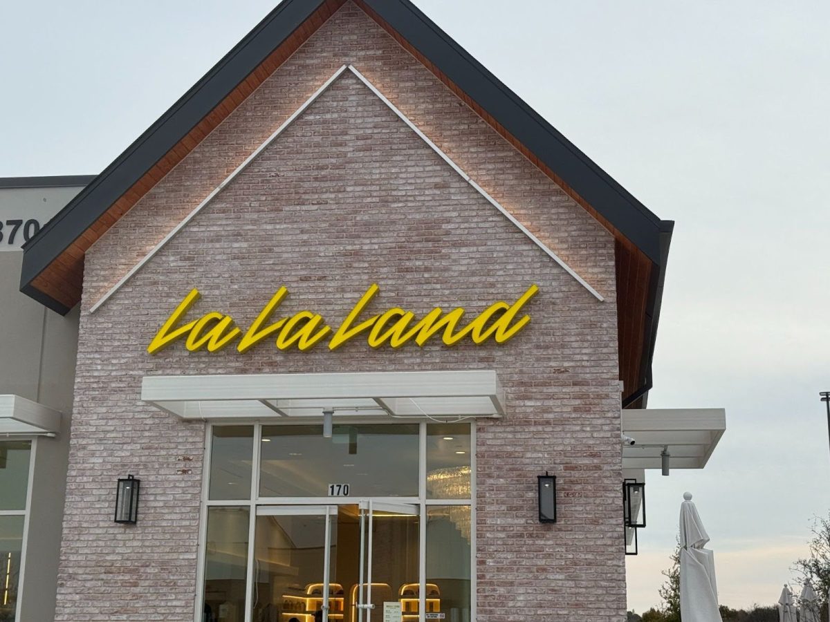 La La land has a bright logo to catch your attention.