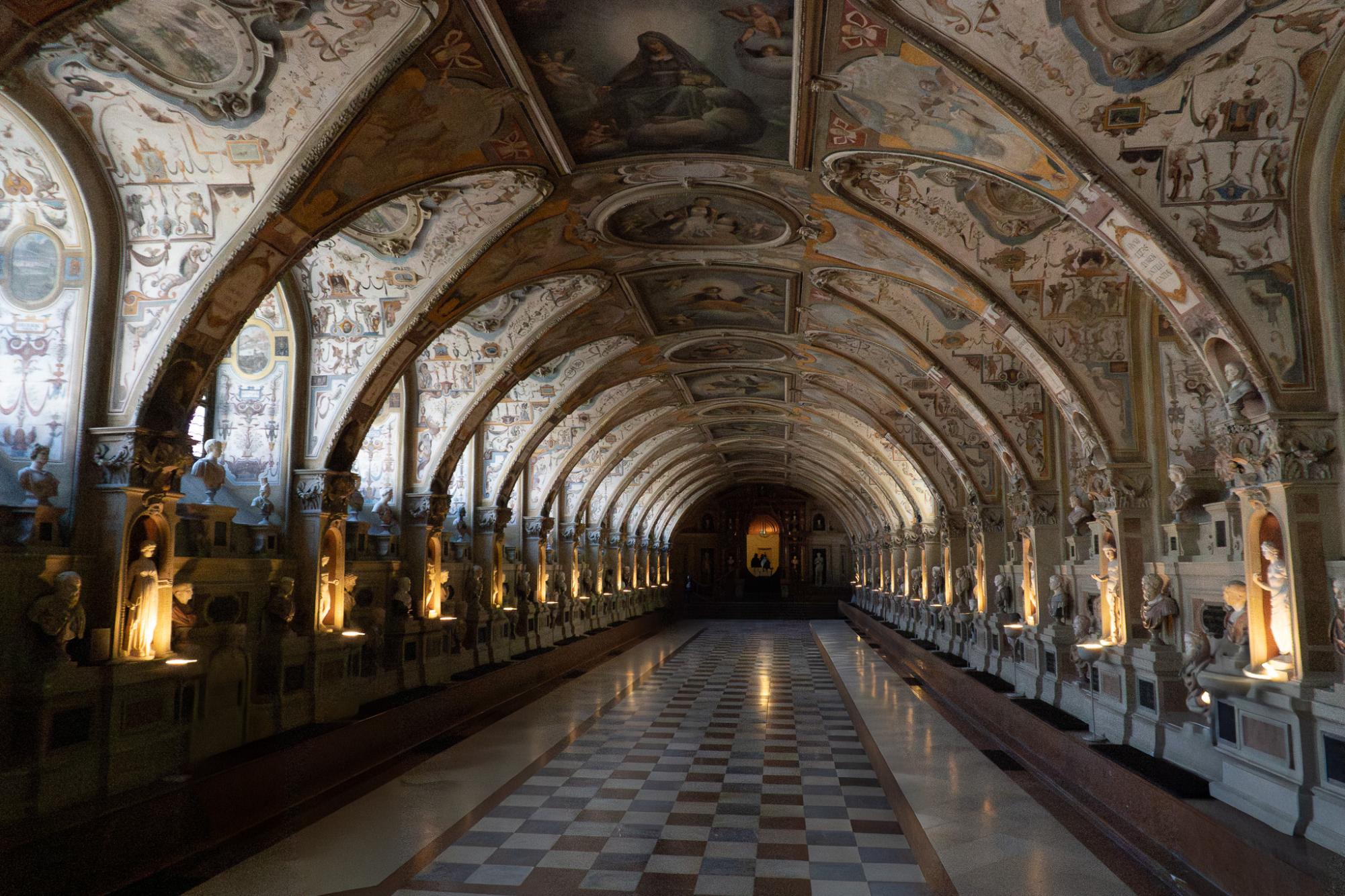 Croissant alone was worth the flight: One-week Europe travelogue