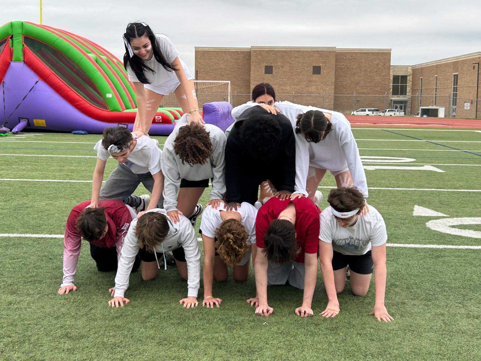 Seniors return to nostalgic memories through Field Day