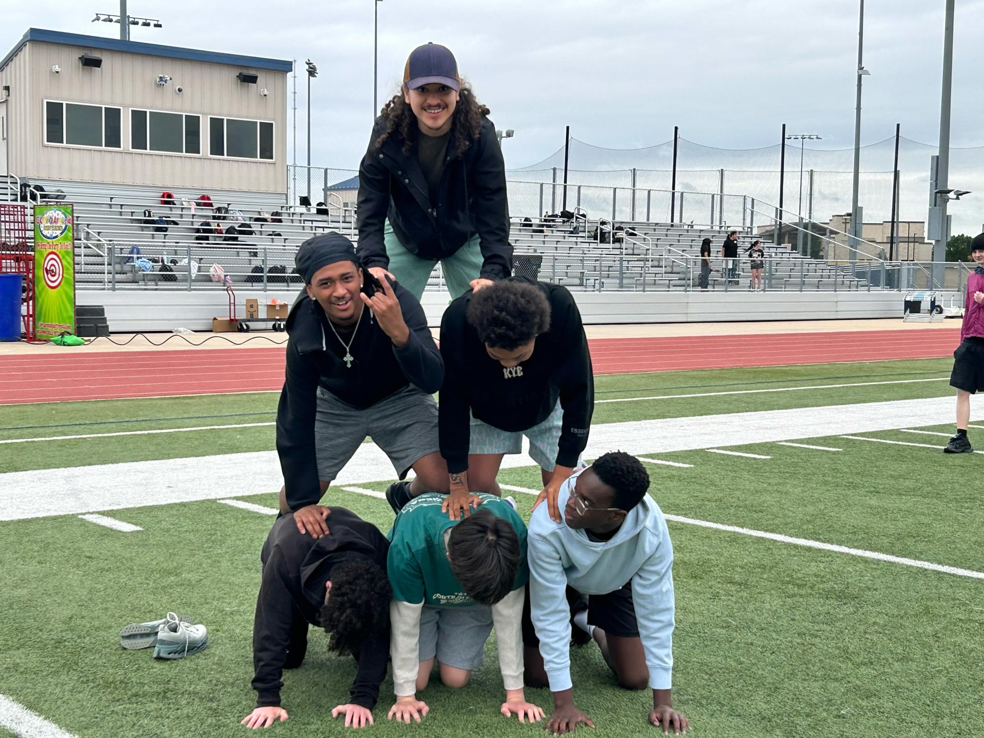 Seniors return to nostalgic memories through Field Day