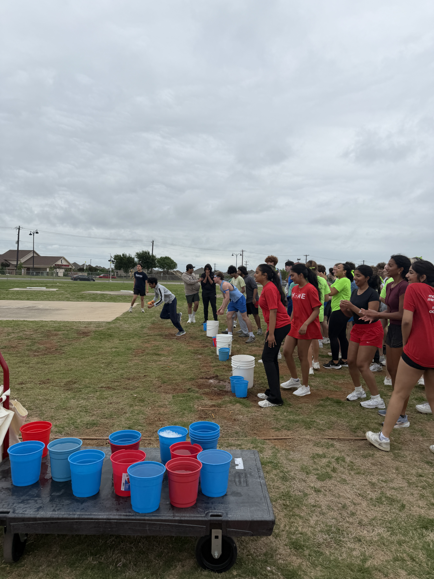 Seniors return to nostalgic memories through Field Day